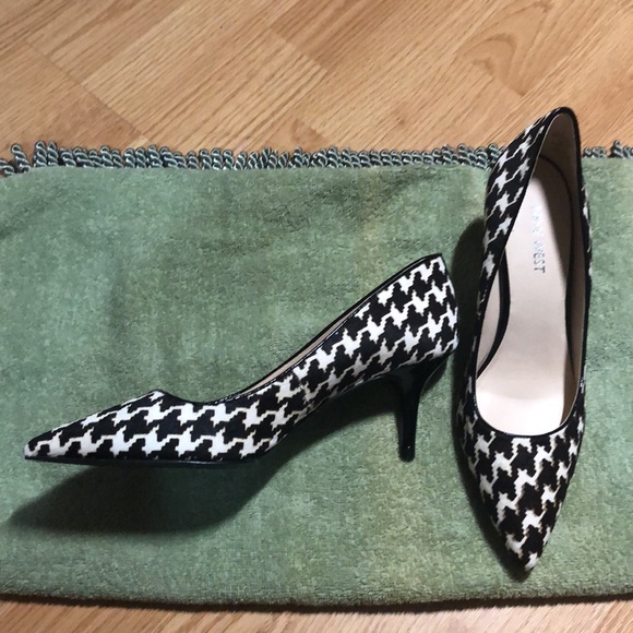Nine West Margot Pointy Toe Pump 7M - Picture 3 of 4